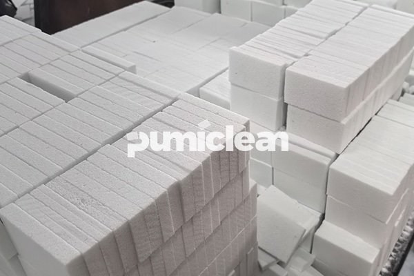 Bulk packaging and shipment of foot file callus remover pumice stone