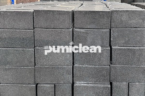 bulk packaging of grill cleaning bricks for commercial buyers