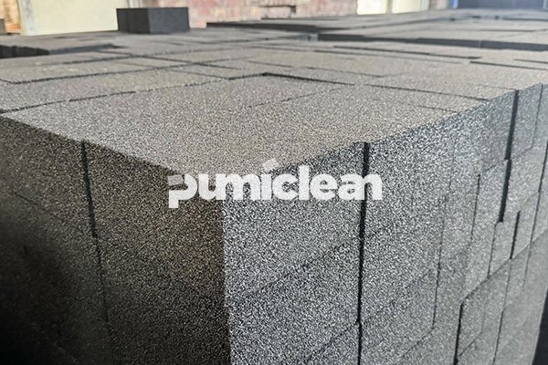 bulk packaging of grill cleaning bricks for shipment